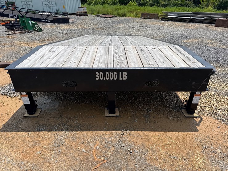 #1008-•-30,000lbs-loading-dock-image-2