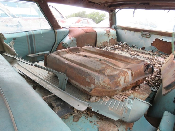 1965-chevrolet-belair-4dr-wagon-image-9