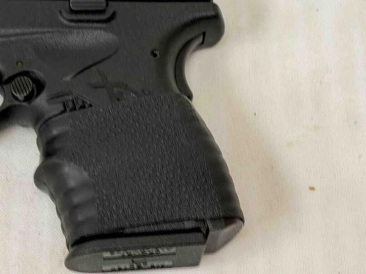 springfield-xds-45acp-pistol-image-10