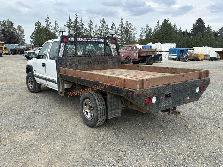 2000-chevrolet-k2500-image-3