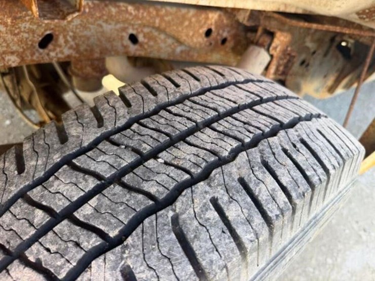 2014-ford-f150-xlt-image-32