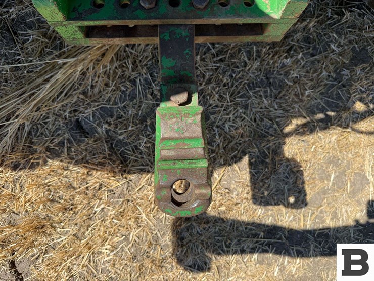2001-john-deere-8110-image-37