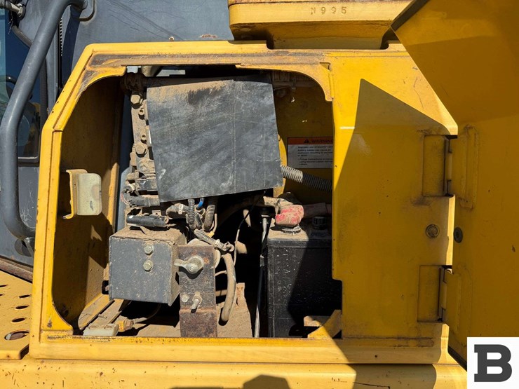 2006-komatsu-d65px-15e0-image-50
