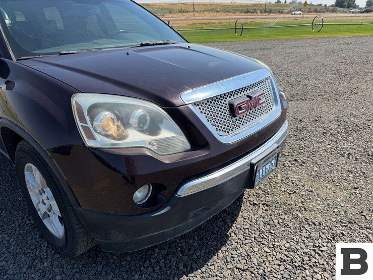 2008-gmc-acadia-image-8