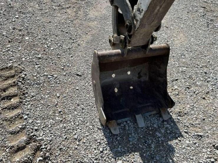 2015-bobcat-418-image-31
