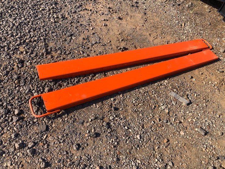 #92-•-6’5”-pallet-fork-extensions-image-1