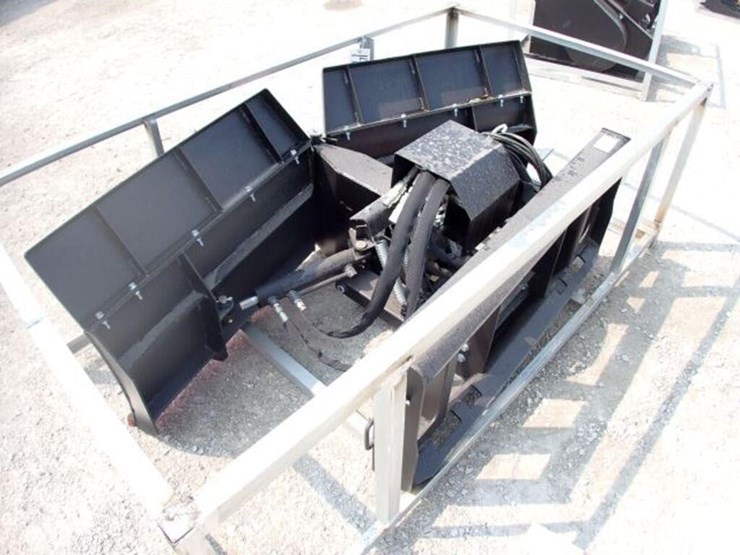 unused-greatbear-72-in.-hydraulic-snow-plow-image-4