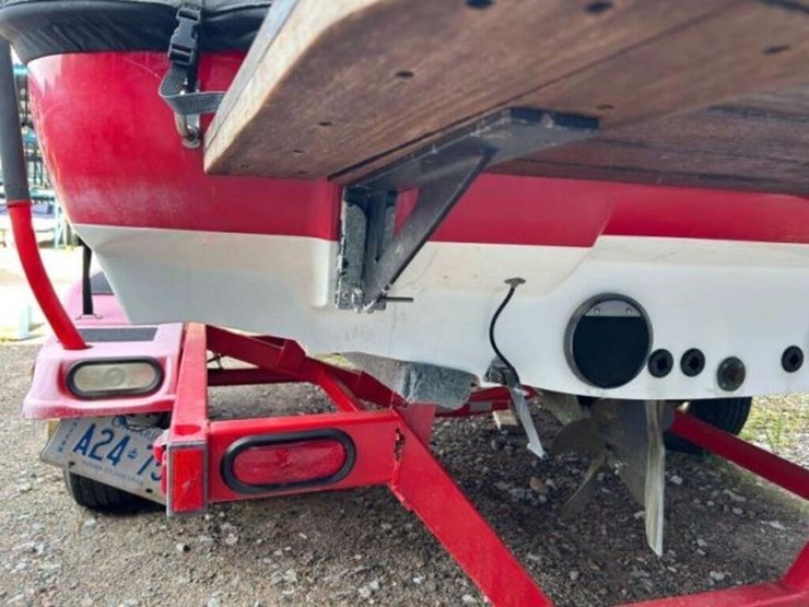 2002-mastercraft-x10-wakeboard-boat-mbcauxc8f102-image-22