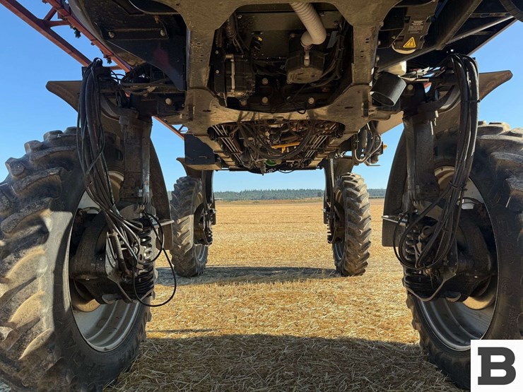 2018-case-ih-patriot-2250-image-40