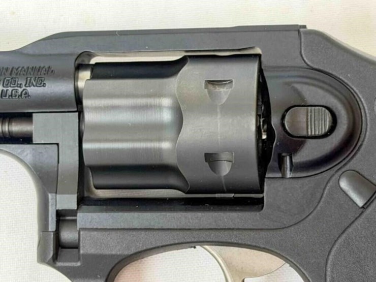 ruger-lcr-22lr-pistol-image-4