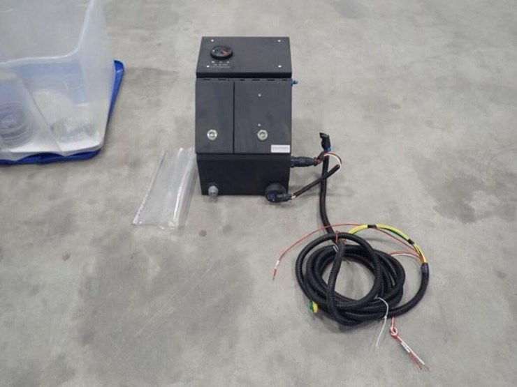 addeco-tech-fuel-additive-applicator-image-16