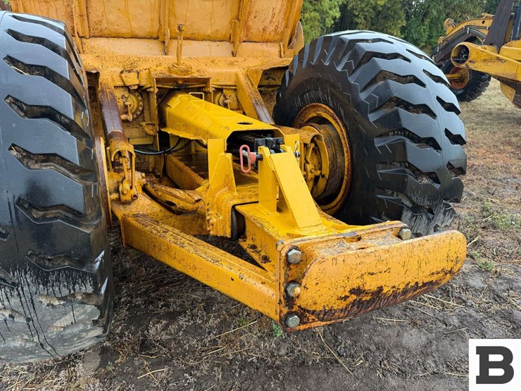 caterpillar-60-image-27