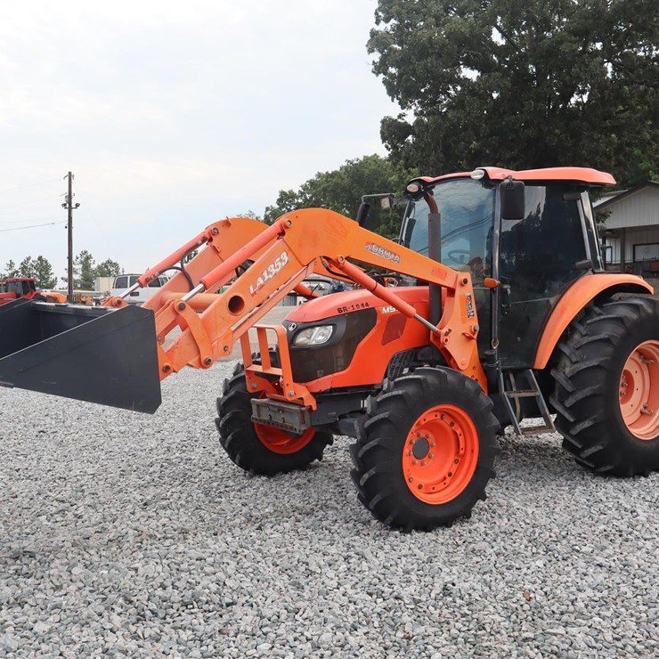 2013 KUBOTA M9960D