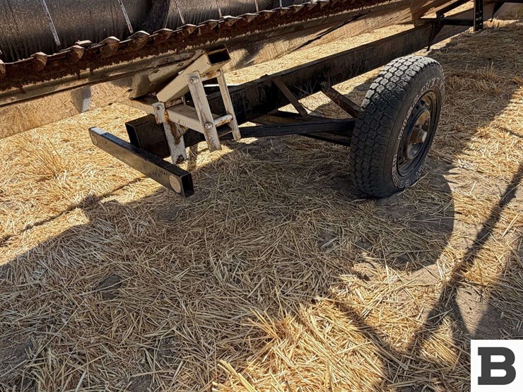 1981-allis-chalmers-gleaner-n-series-header-image-17