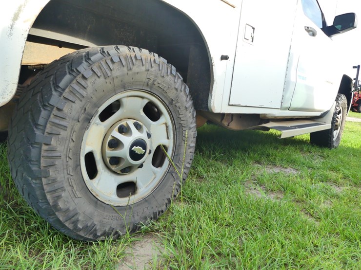 2015-chevrolet-2500hd-image-9