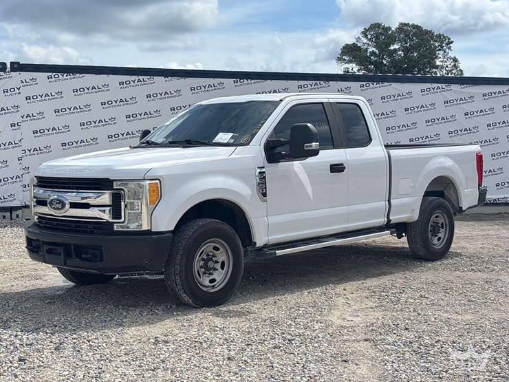 2017-ford-f250-image-1