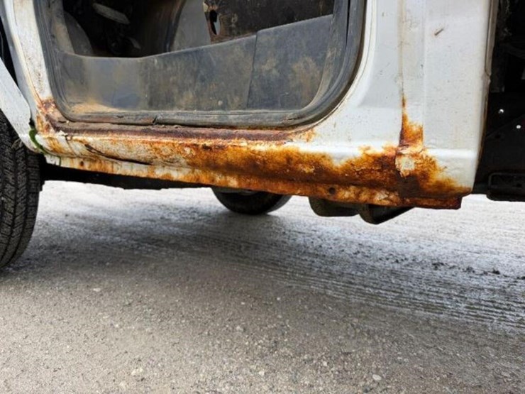2013-ford-e450-image-34
