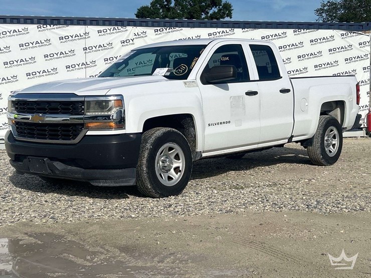 2016-chevrolet-silverado-1500-image-1