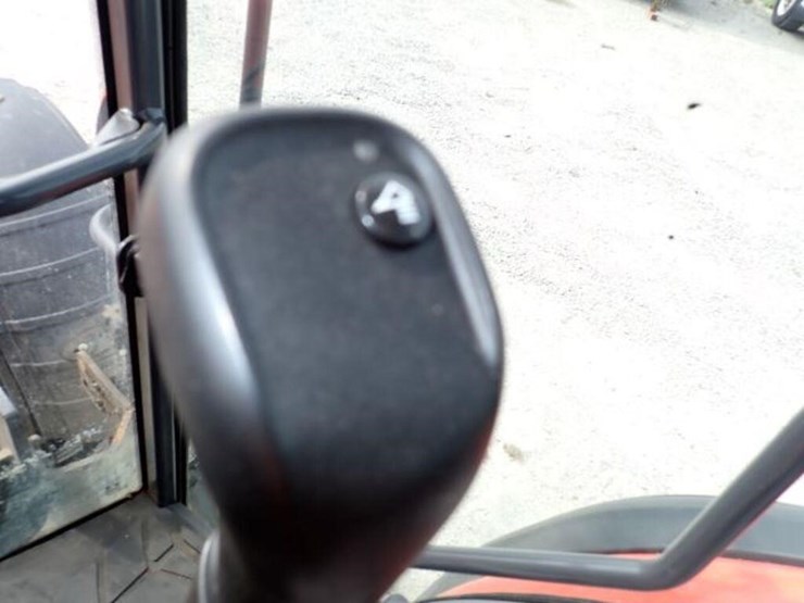 2019-kubota-m4-071-image-19