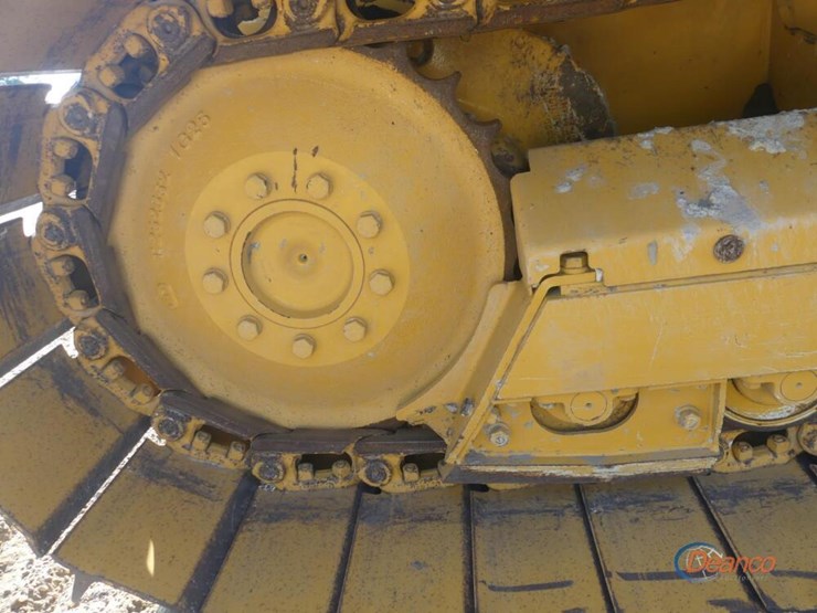 2022-deere-450k-lgp-image-10