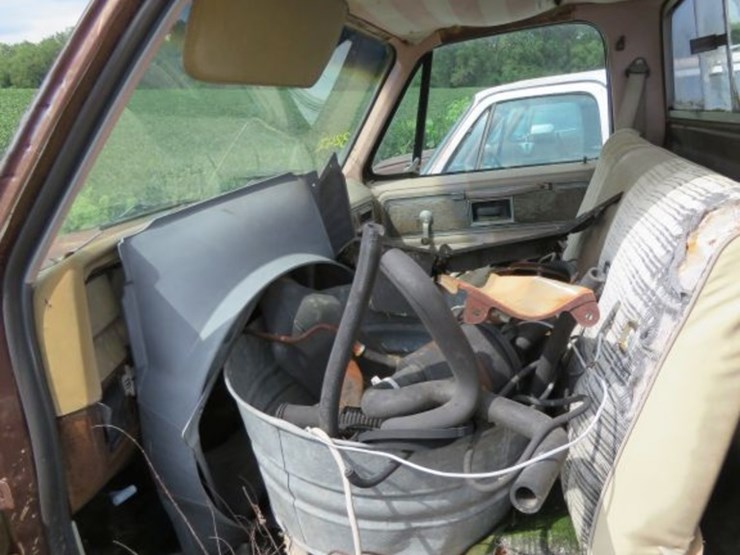 1977-chevrolet-c30-image-4