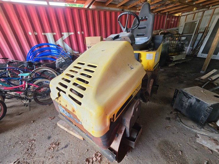 #25518-•-wacker-vibratory-compactor-image-2