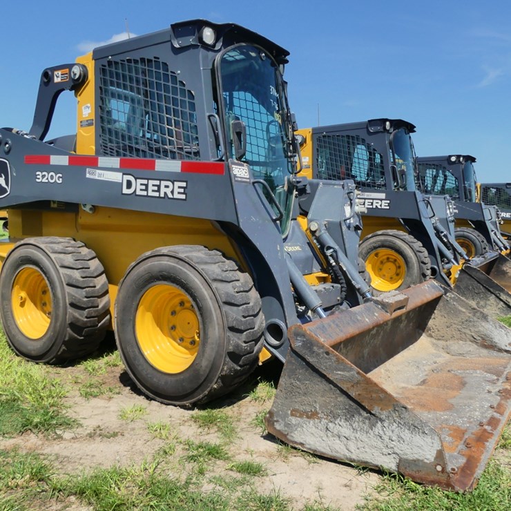 2024 DEERE 320G