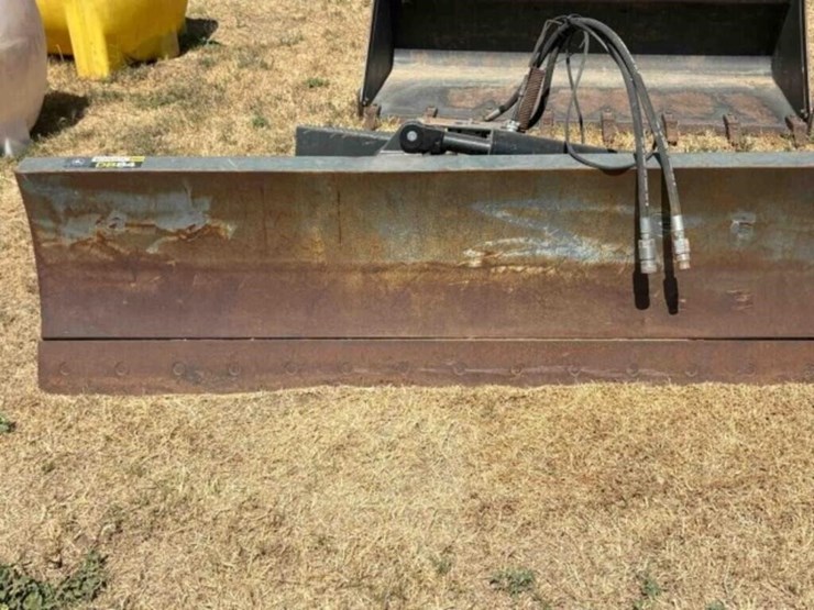 john-deere-7-image-2