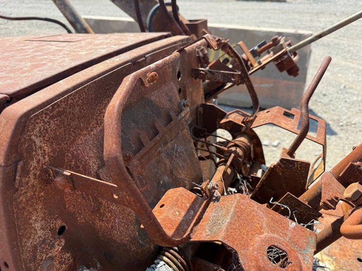#52917-•-*inop-tractor-inv#52917-image-25
