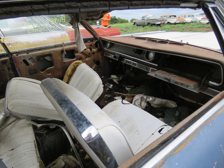 1965-chevrolet-impala-2dr-ht-image-8