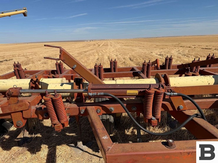 krause-2341-field-cultivator-image-12