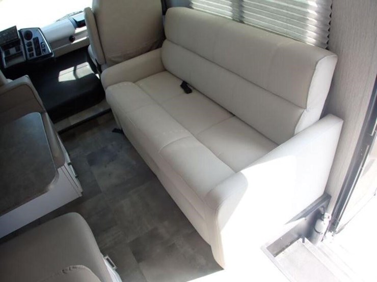 2021-coachmen-pursuit-class-a-motorhome-1f64f5dn1m-image-72