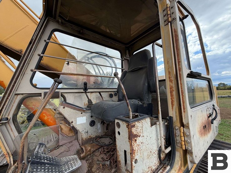 1985-hitachi-uh07-lc-7-image-20
