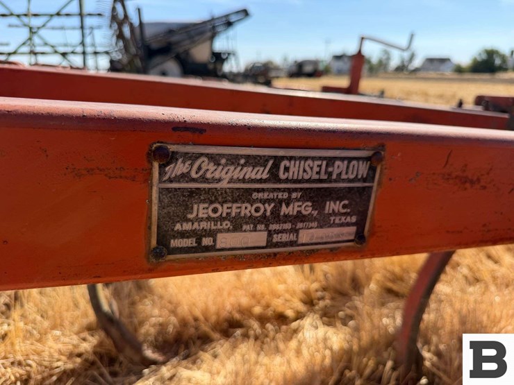 allis-chalmer-800-chisel-plow-image-36