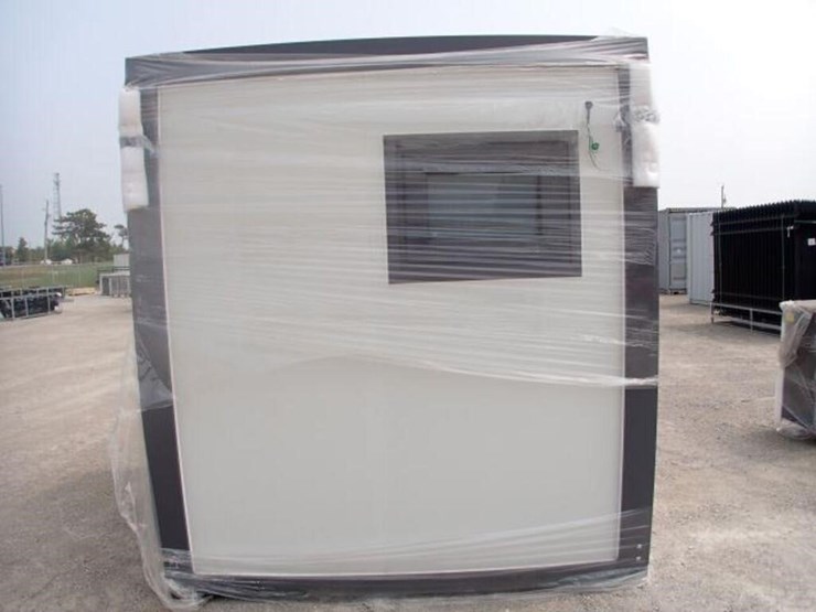unused-bastone-portable-restroom-image-7
