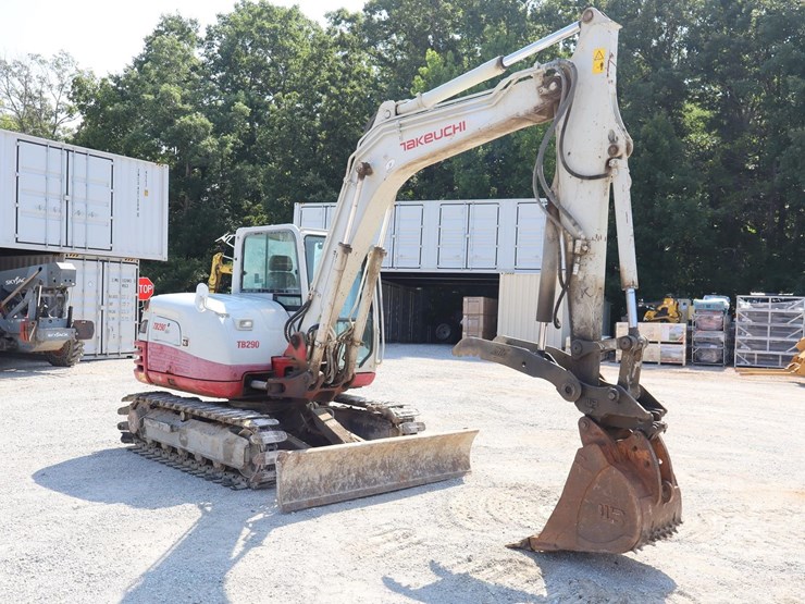 2014-takeuchi-tb290-image-7