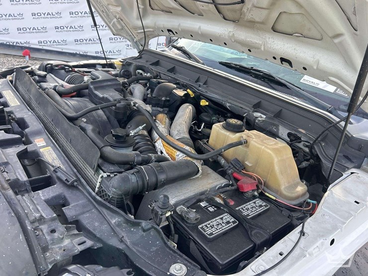 2012-ford-f550-image-8