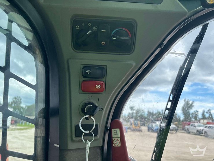 2020-caterpillar-299d3-xe-image-14