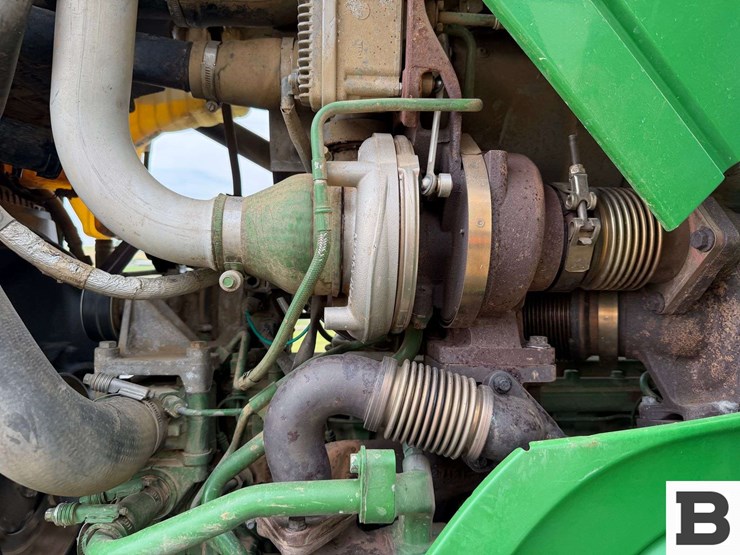 2015-john-deere-6210r-image-64