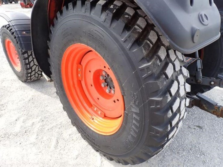2019-kubota-m4-071-image-68