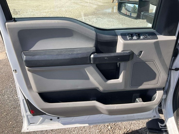 2019-ford-f350-image-11