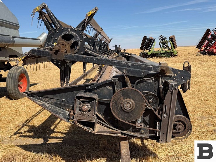 1981-allis-chalmers-gleaner-n-series-header-image-21
