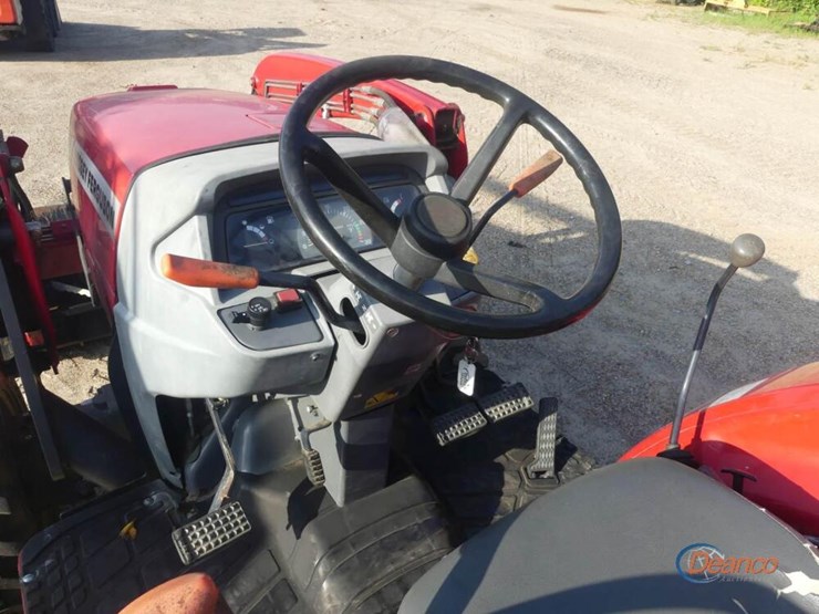 massey-ferguson-1533-image-15