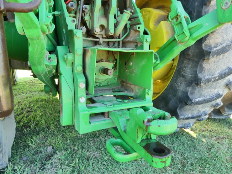 2021-john-deere-8r-310-image-7