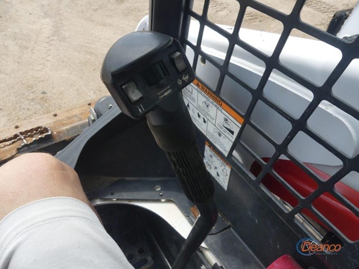 2016-bobcat-s630-image-10