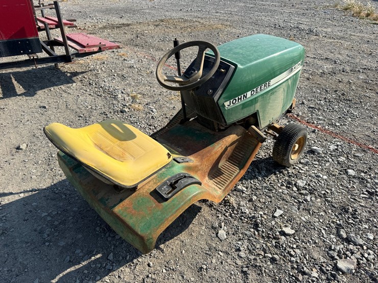 john-deere-130-image-3
