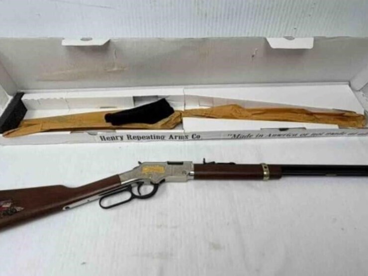 henry-golden-boy-american-farmer-22lr-rifle-image-3