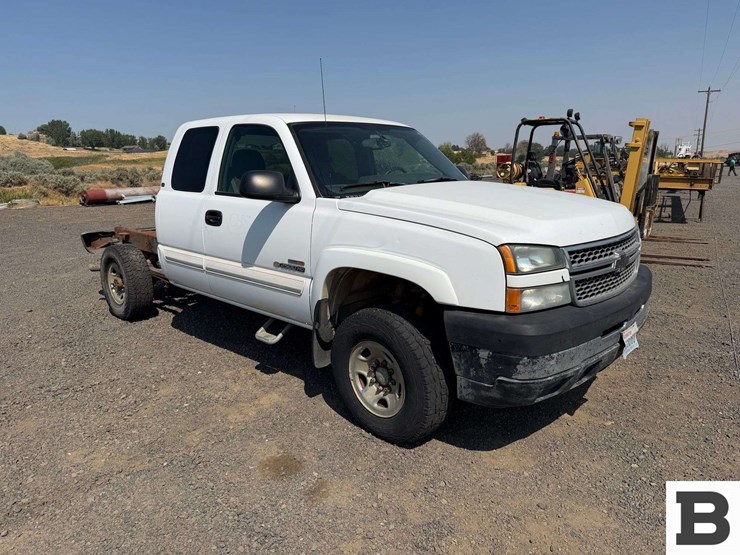 2005-chevrolet-silverado-2500hd-image-6