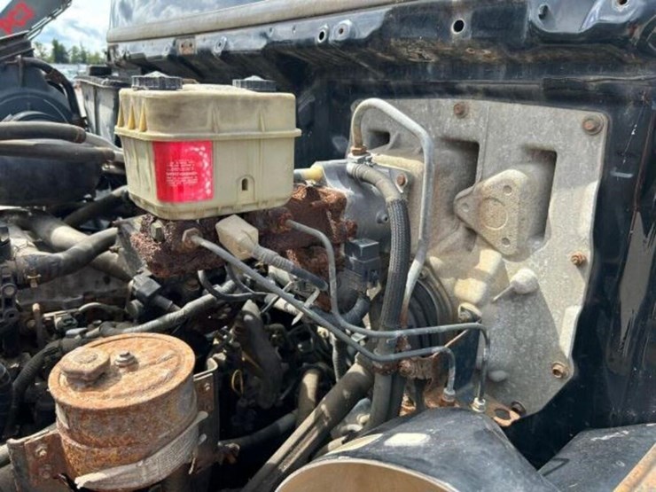hino-185-image-31