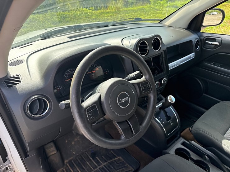 2014-jeep-compass-image-7